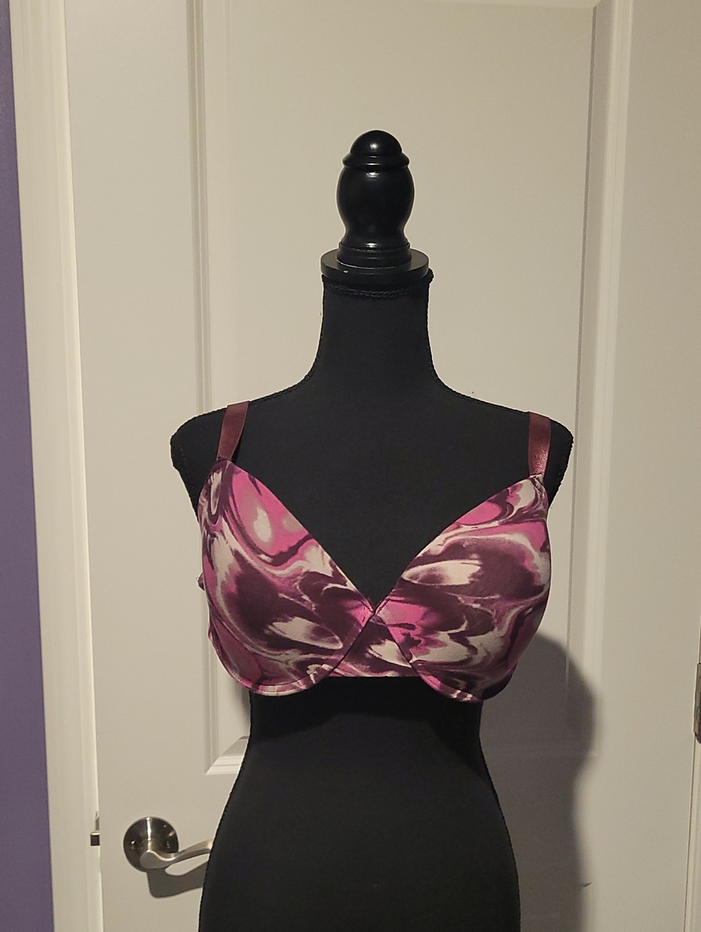 Ashley Stewart Pink & Purple Abstract T-shirt Bra with Satin Straps